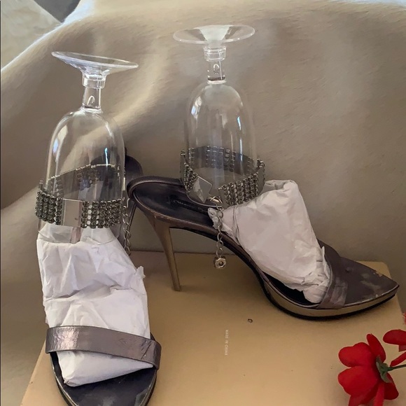 Mario - Picture 2 of 6